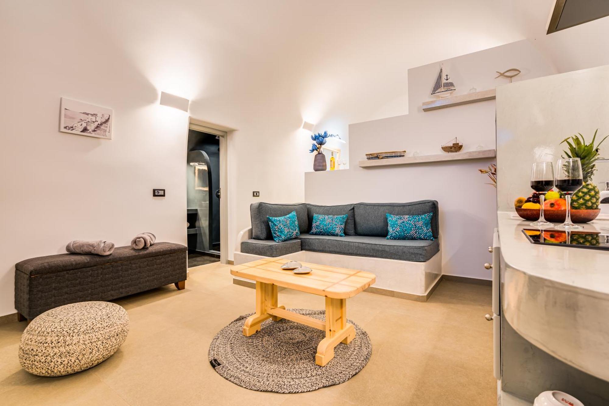 Tiara Suites Santorini Тира Экстерьер фото