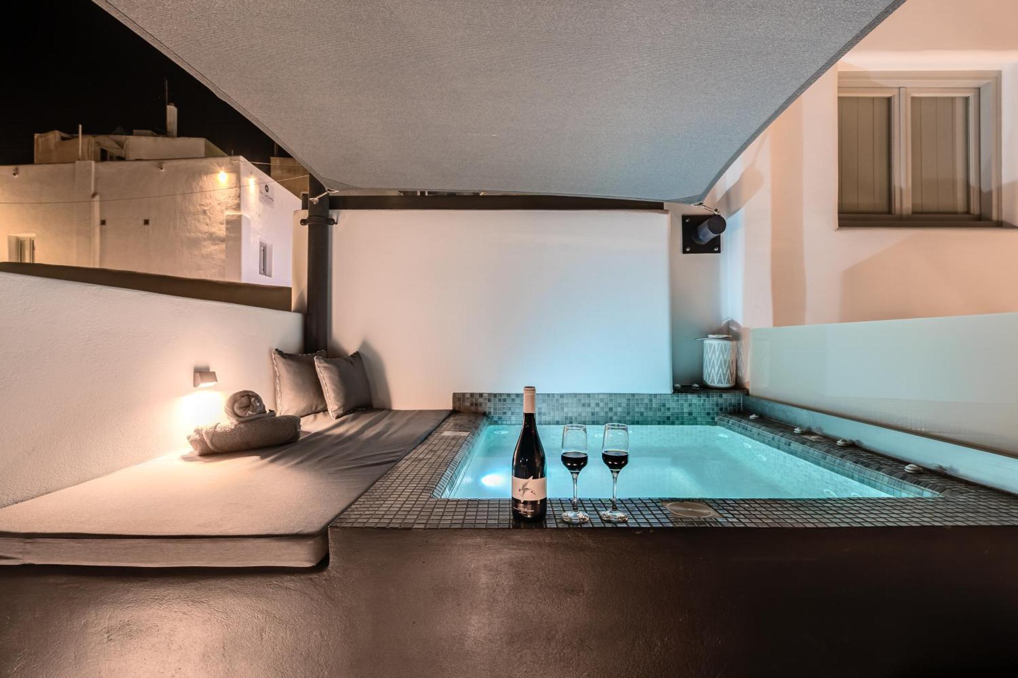 Tiara Suites Santorini Тира Экстерьер фото