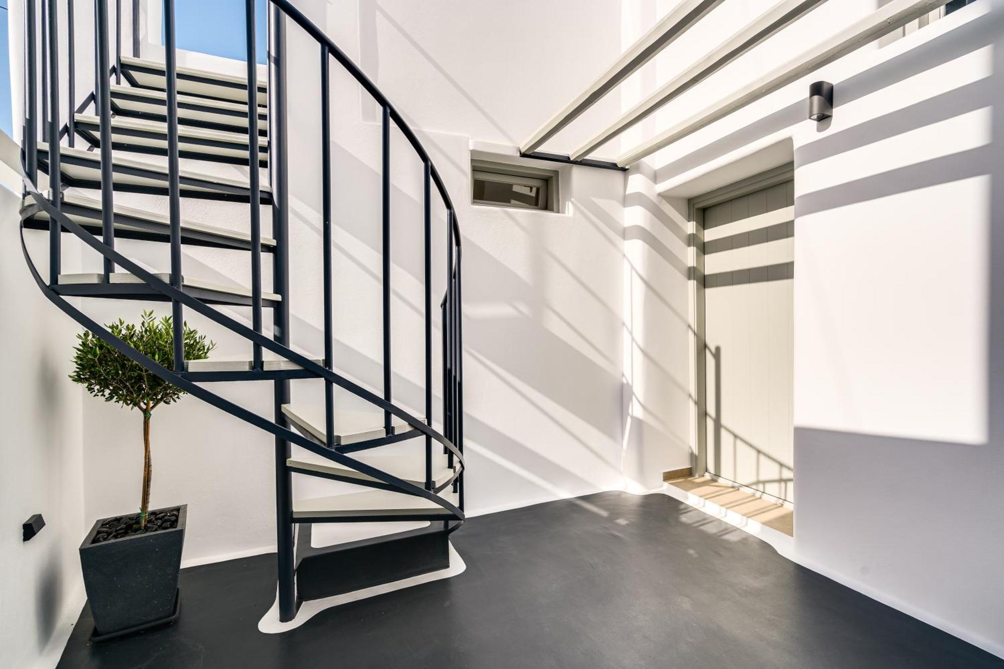 Tiara Suites Santorini Тира Экстерьер фото